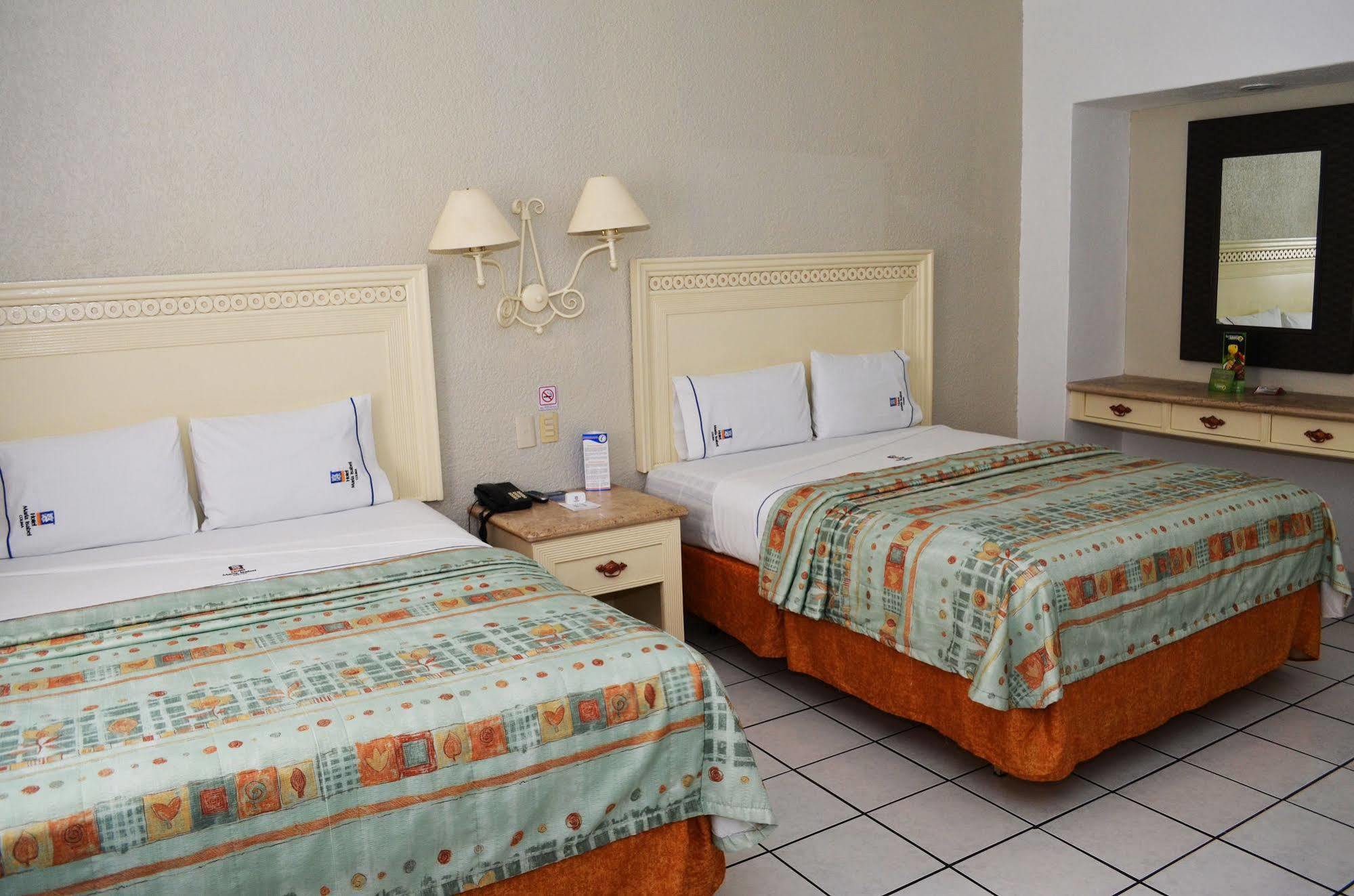 Hotel Maria Isabel Colima Extérieur photo